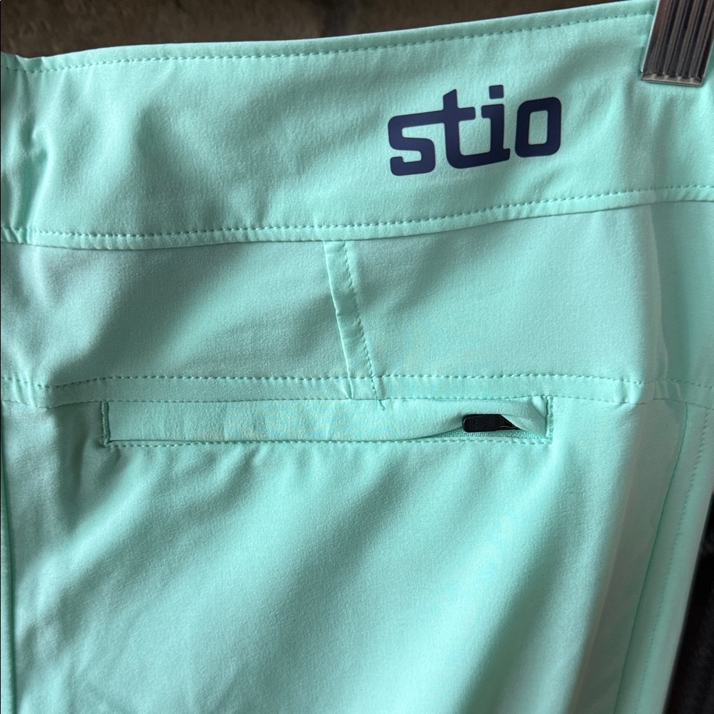Stio Light Green Women's light weight hiking active pants. Size 6 - Picture 4 of 8